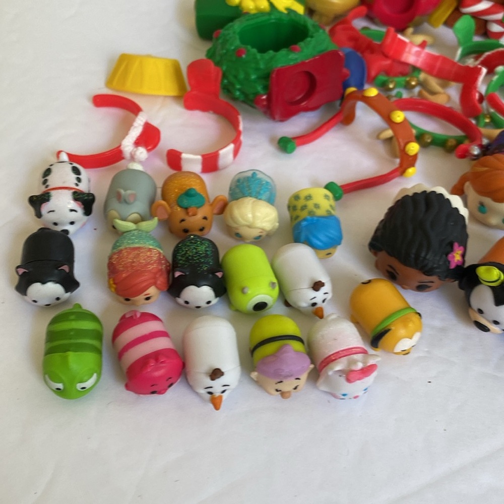 Large lot of Disney Tsum Tsum figures and accessories - Picture 2 of 7